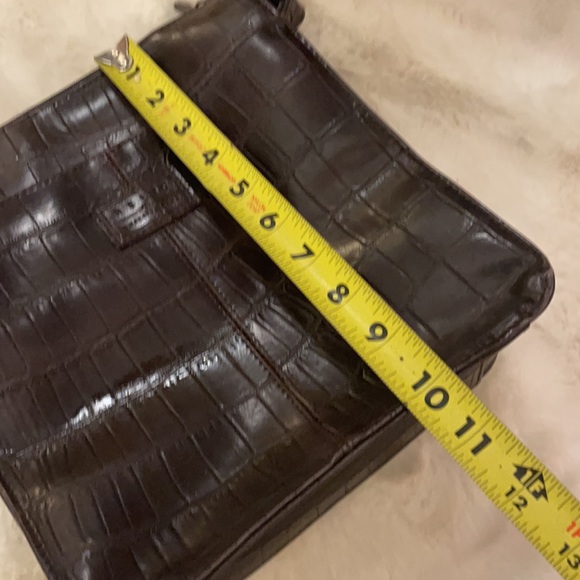 Relic Womens Shoulder Bag Black Crocodile Embossed Adjustable Strap Snap S - Picture 4 of 12